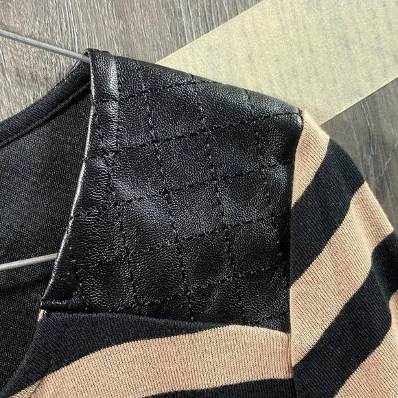 Tommy Hilfiger Striped Top Tan/Black Sz Medium - Picture 4 of 5